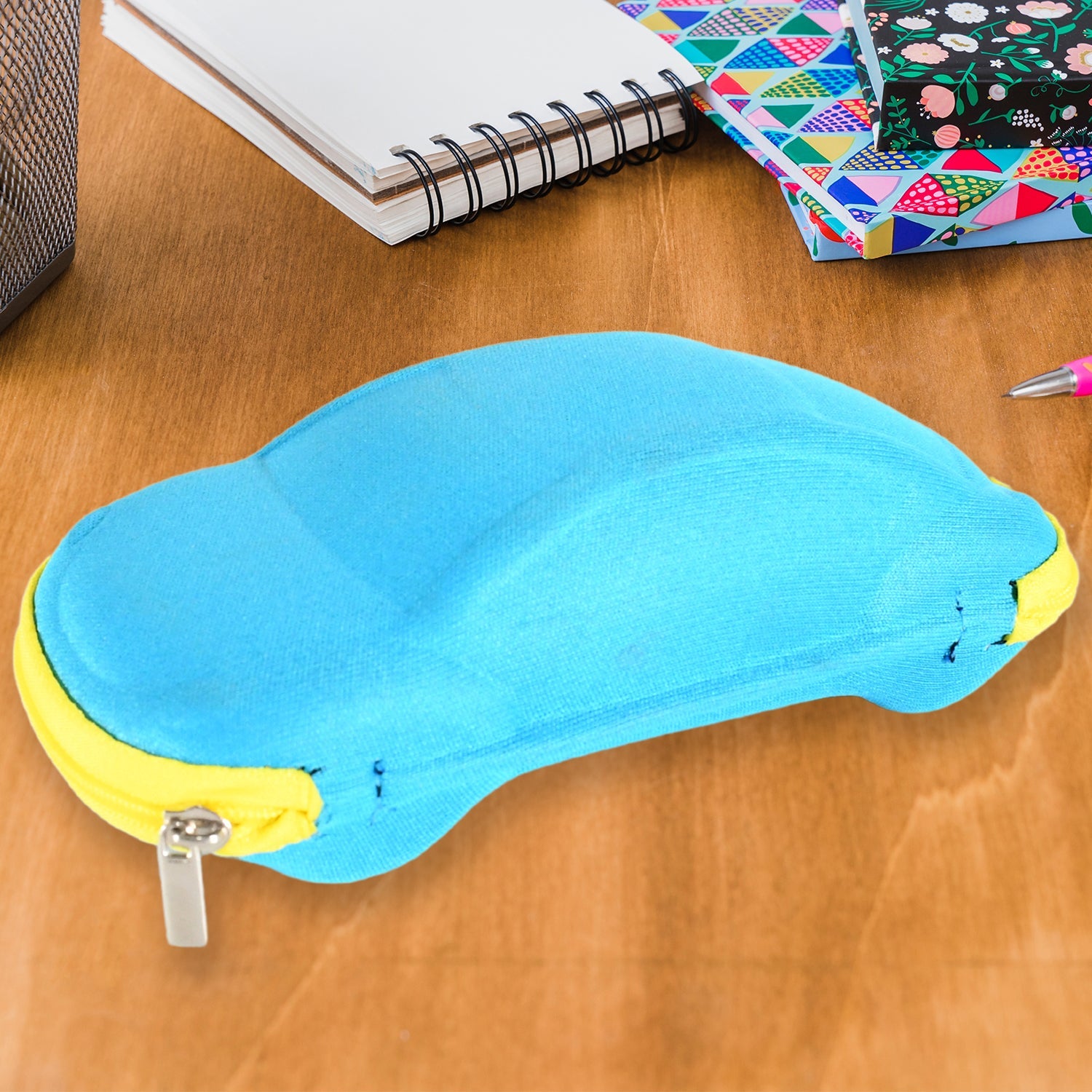 17505 Cartoon Car Shape Sunglasses Box Portable Eyeglasses Case Fashion Lovely Sunglass Case Children's Glasses Box Blind Box for Kids Sunglasses Cases (1 Pc) 17505 Cartoon Car Shape Sunglasses Box Portable Eyeglasses Case Fashion Lovely Sunglass Case Children's Glasses Box Blind Box for Kids Sunglasses Cases (1 Pc)
